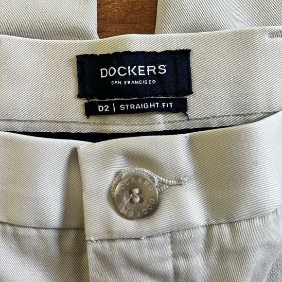 Dockers D2 Straight Fit 100% Cotton Khaki Pants Size 36 x 32 - Picture 11 of 12